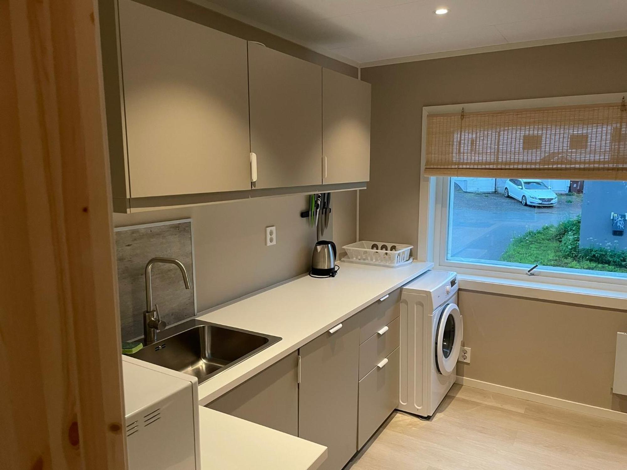 Centrally Located Apartment In Classic Townhouse Tromsø Exterior foto