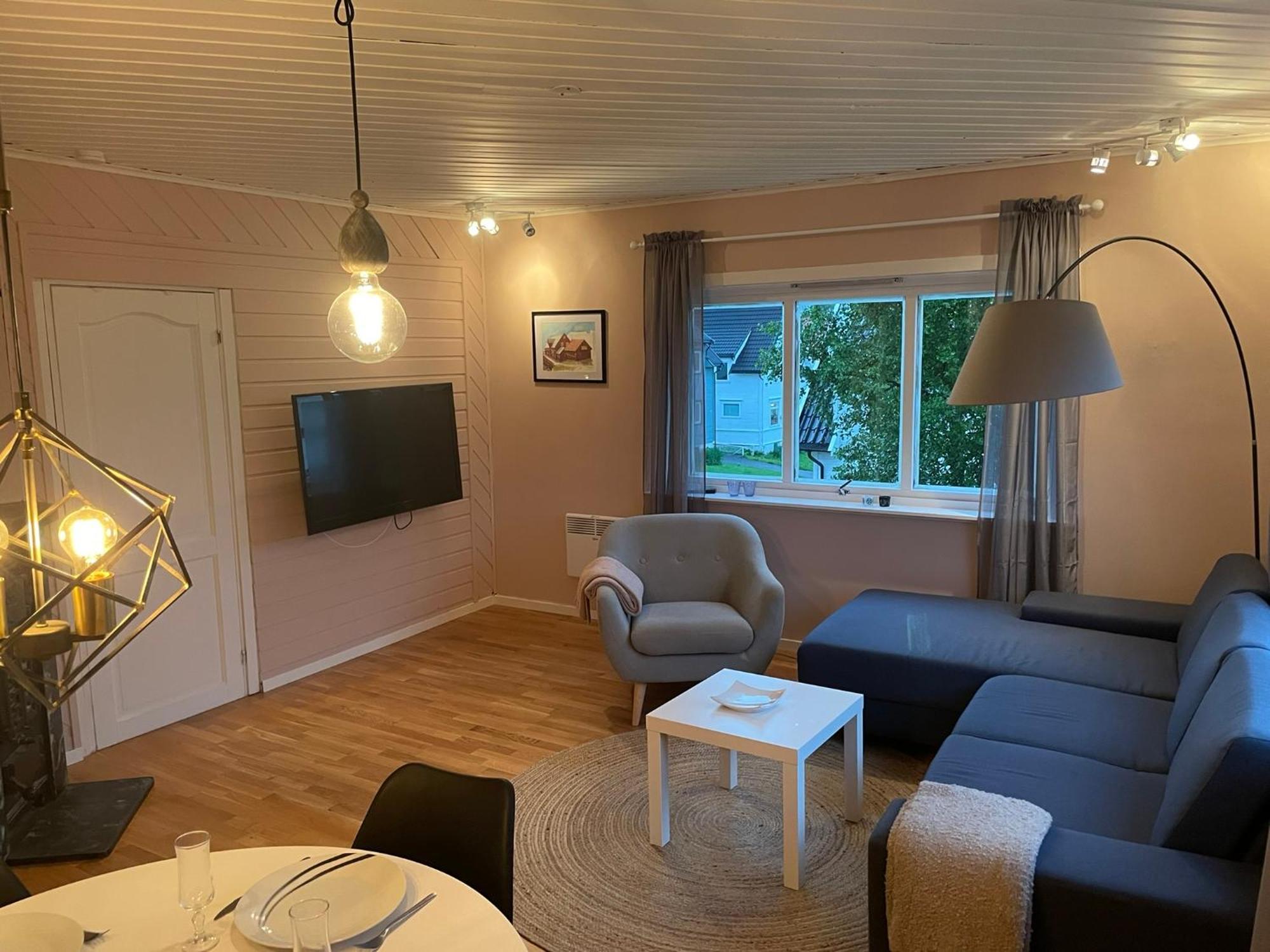 Centrally Located Apartment In Classic Townhouse Tromsø Exterior foto